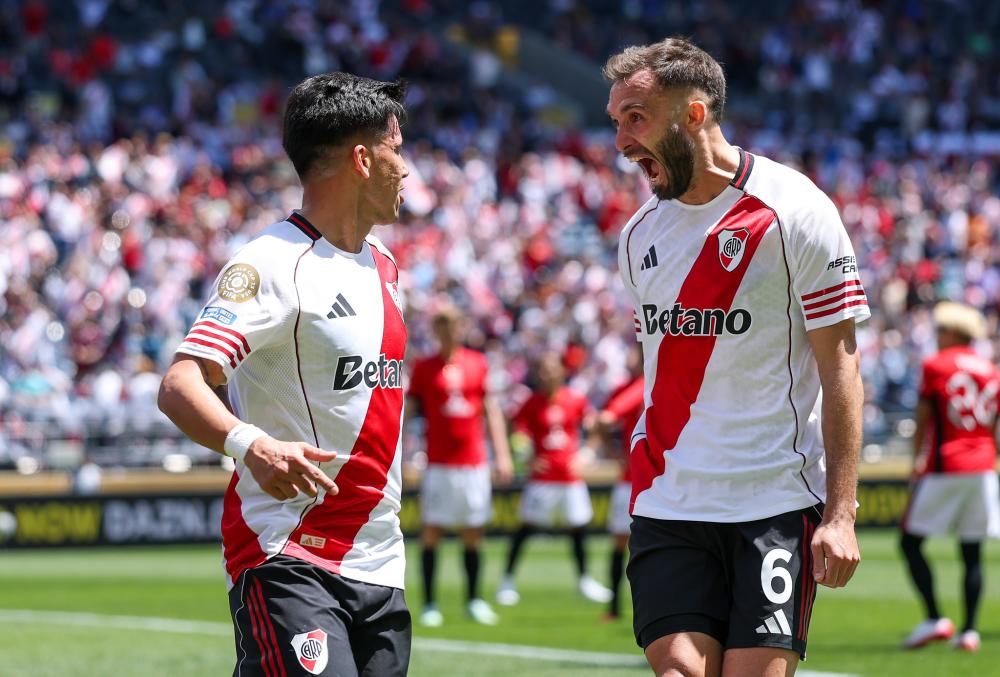 记者：昨晚阿代米和于根伟指导聊了挺久，阿代米哭了